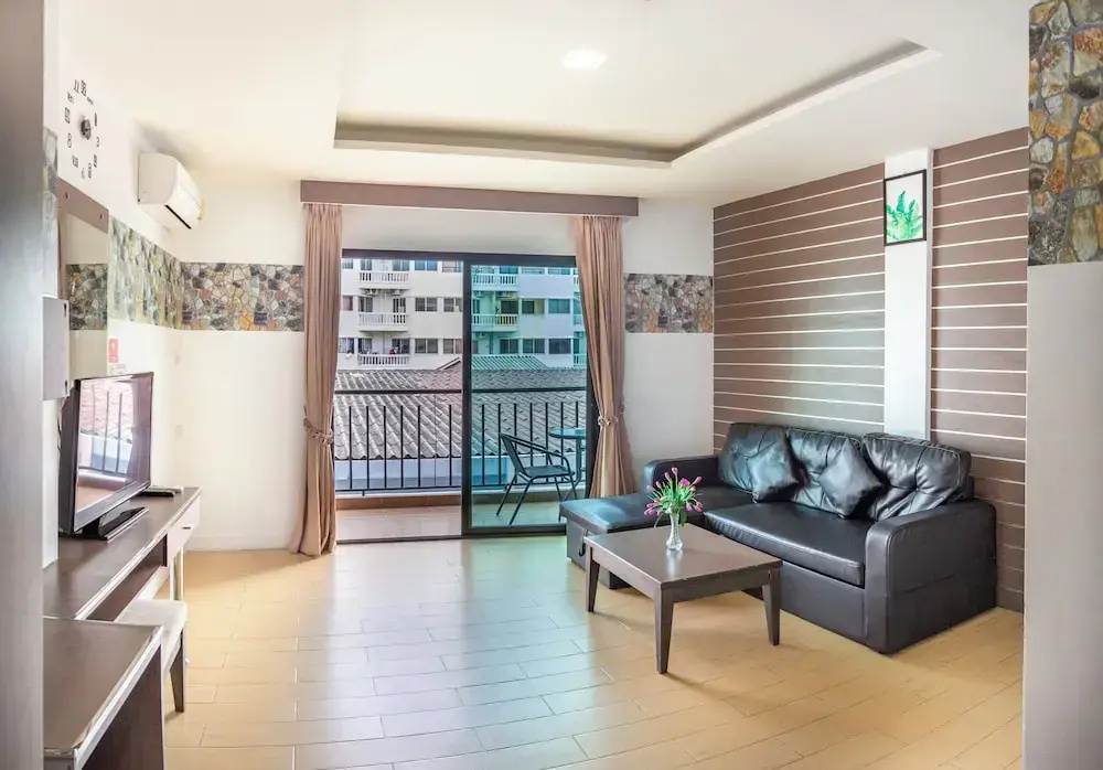 Foto - Scandia Beach Hotel - Soi 7 Best Location - 200m to Beach next to Food Market