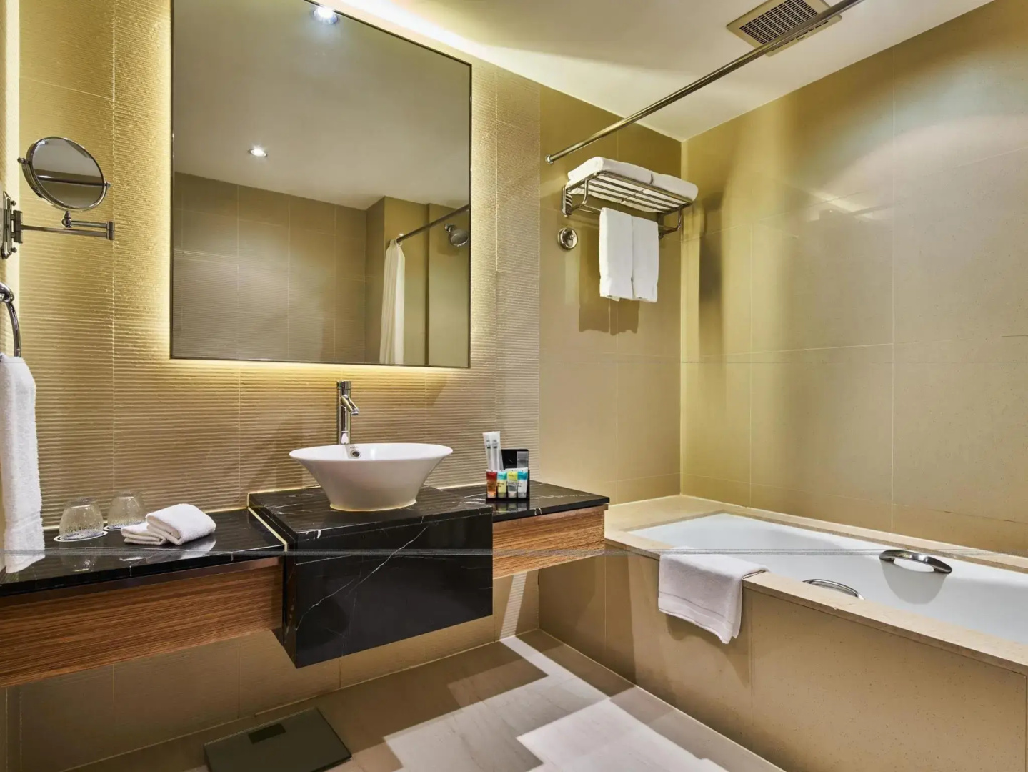 Foto - Four Points by Sheraton Shanghai, Daning