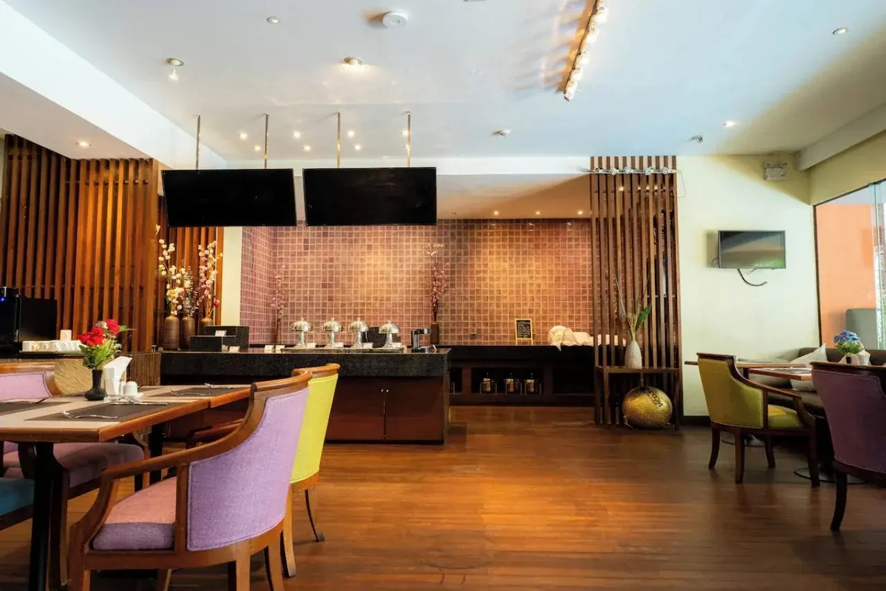 Photo - Journeyhub Sukhumvit 26 Bangkok