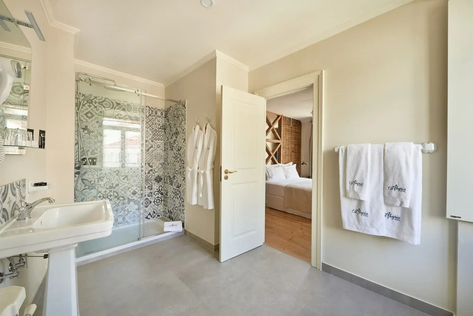 Photo - Hotel Alegria