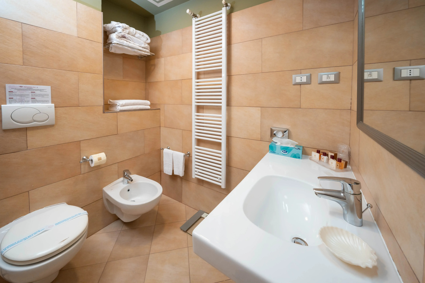 Photo - San Luca Palace