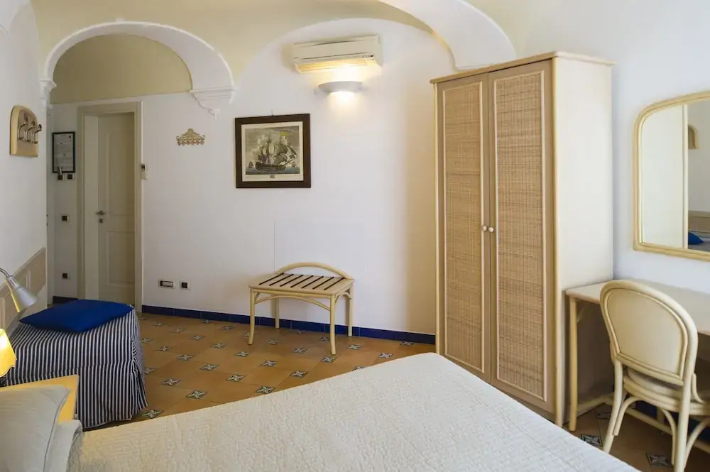 Photo - Hotel Bellevue Suite