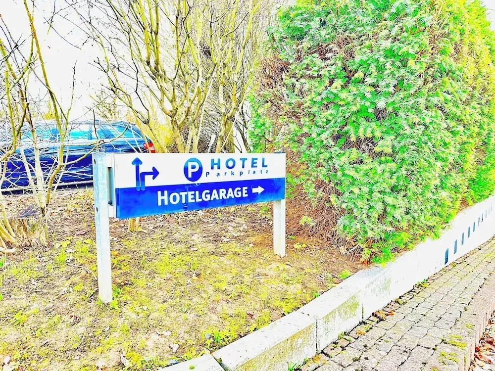 Foto - Arthotel Ambassador Wiesbaden - FREE PARKING