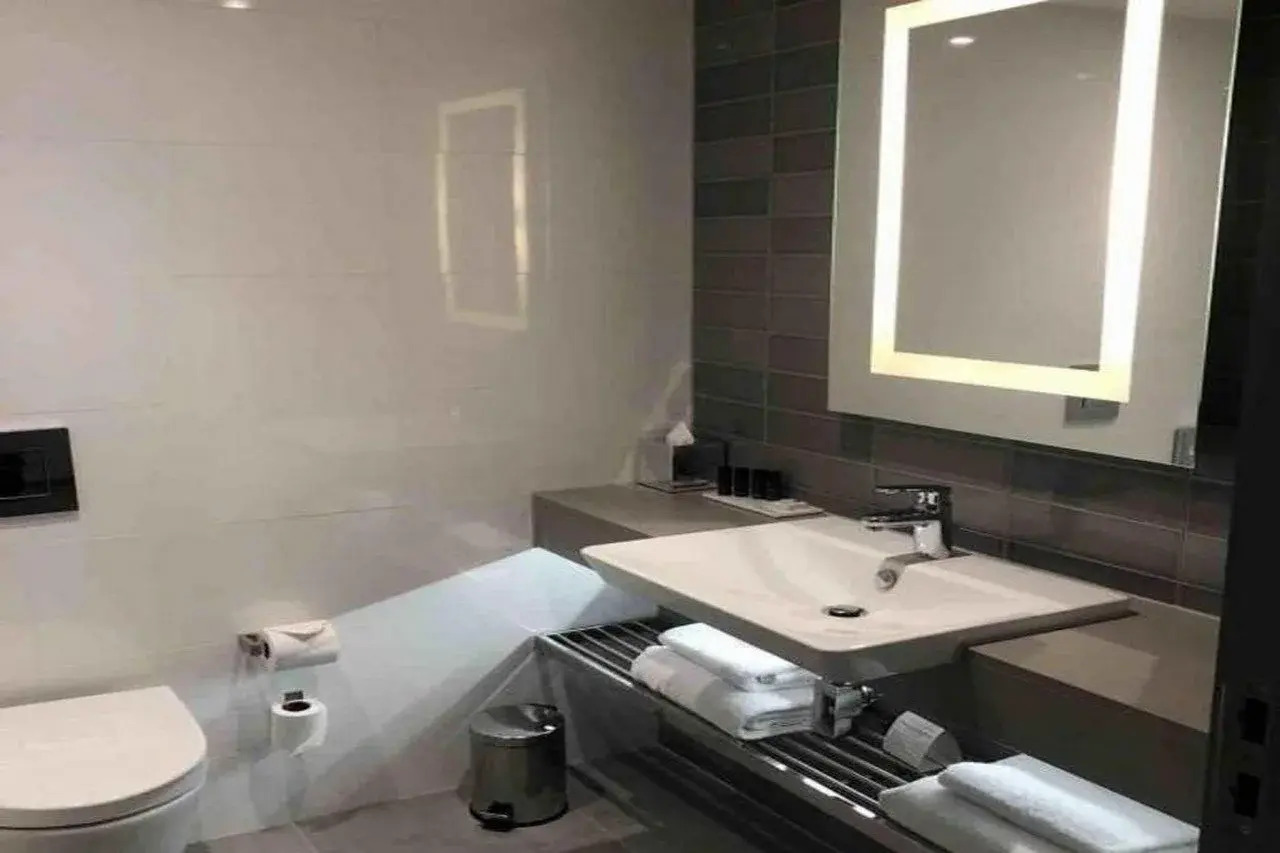 Photo - Clayton Hotel Charlemont