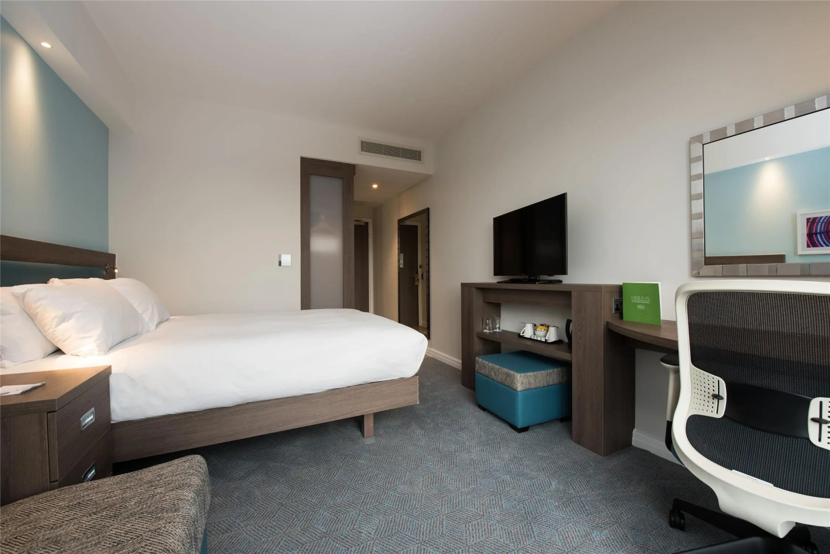 Photo - Hampton by Hilton Edinburgh West End