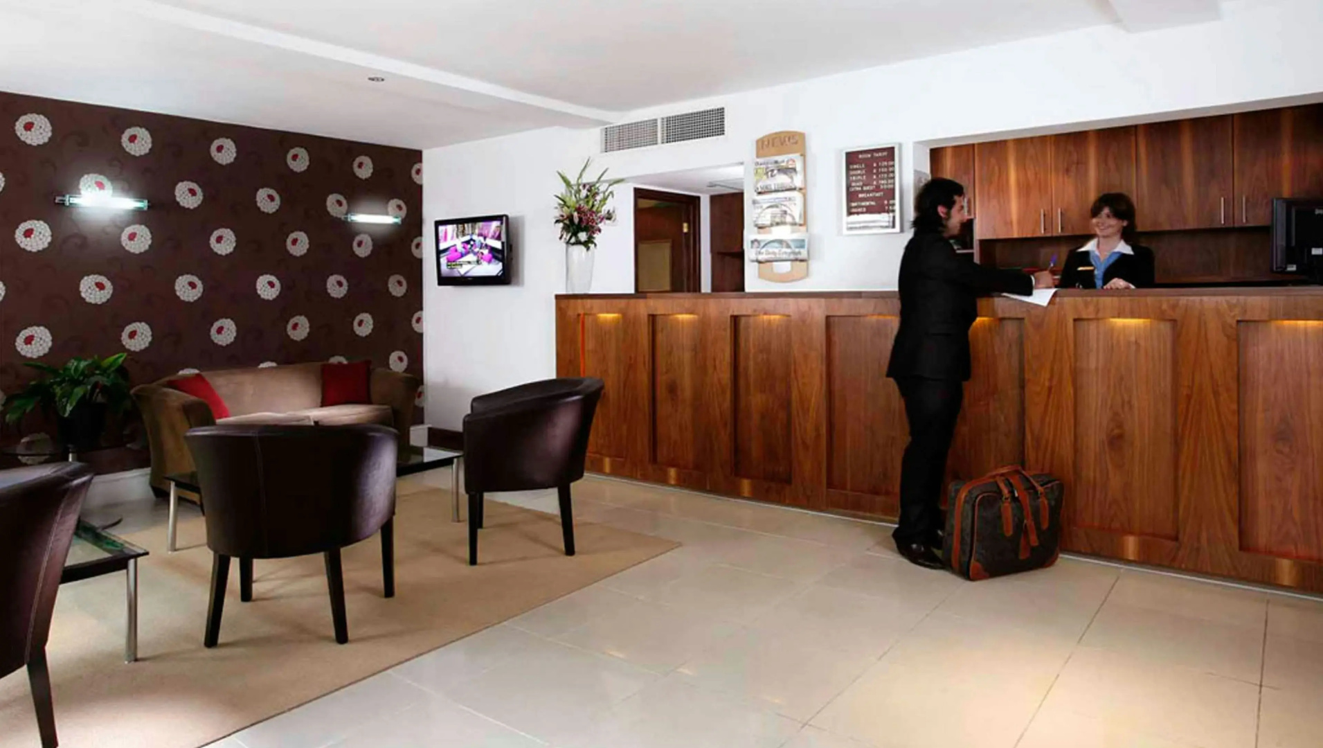 Photo - Kensington Court Hotel