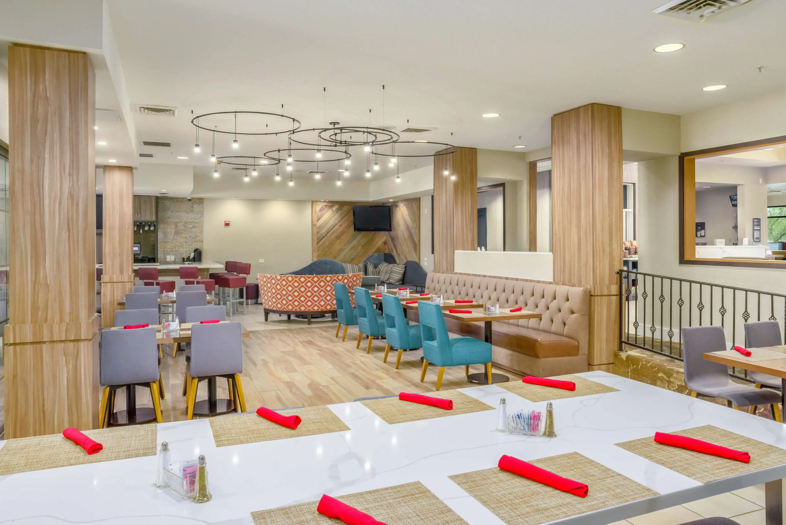 Photo - Hilton Garden Inn Phoenix Airport