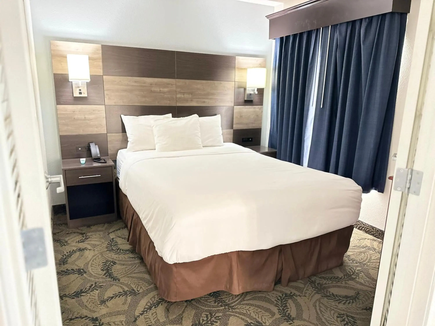 Photo - MainStay Suites Madison Airport