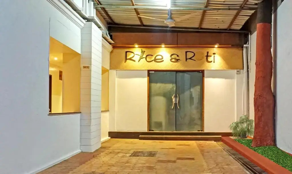 Photo - Hotel Madhav International Pune Railway Station