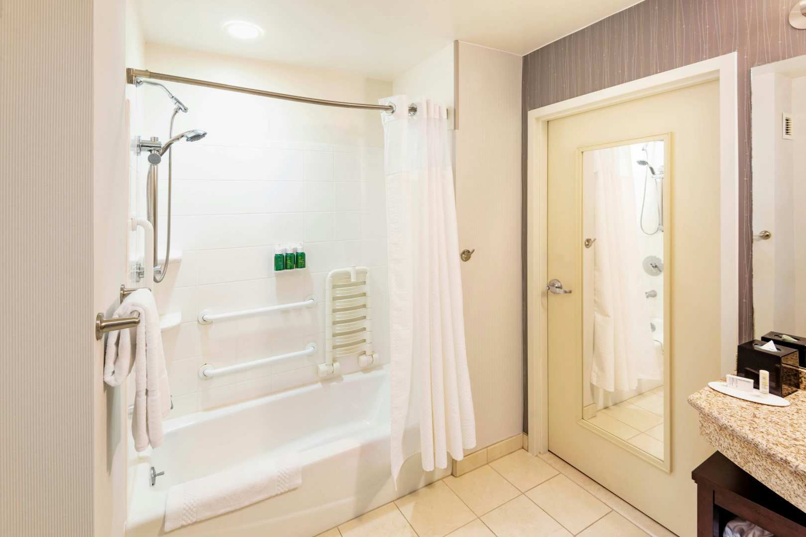 Photo - Courtyard by Marriott Santa Ana Orange County