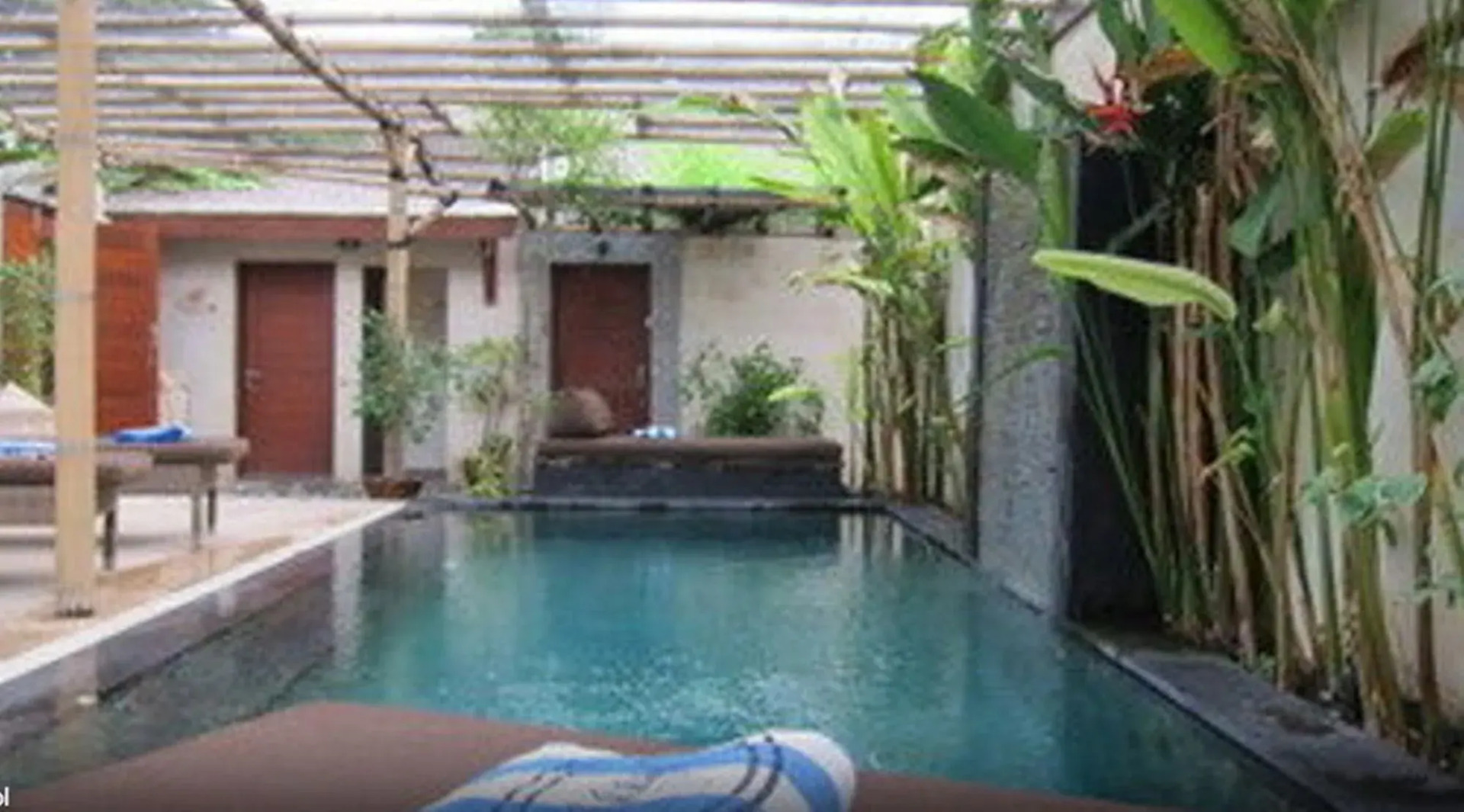 Photo - Scallywags Smugglers