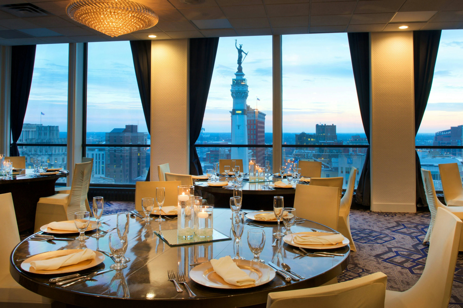 Foto - Sheraton Indianapolis City Centre Hotel