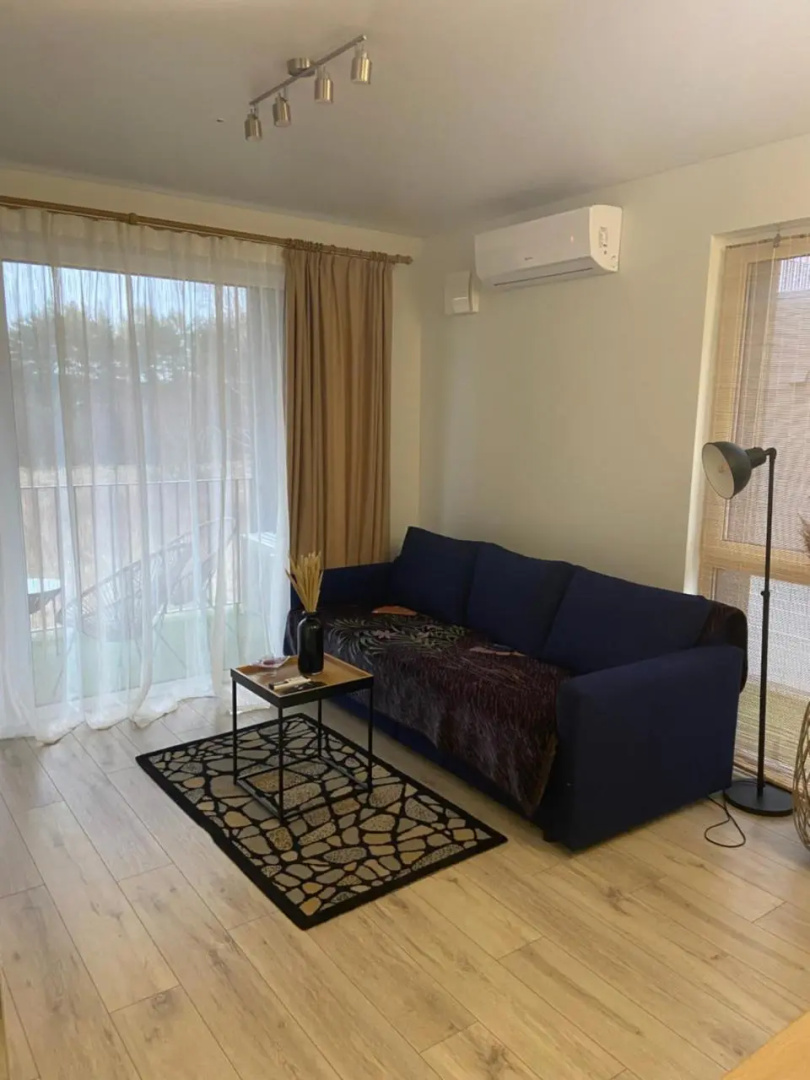 E&K apartamentai su sildomu baseinu kieme