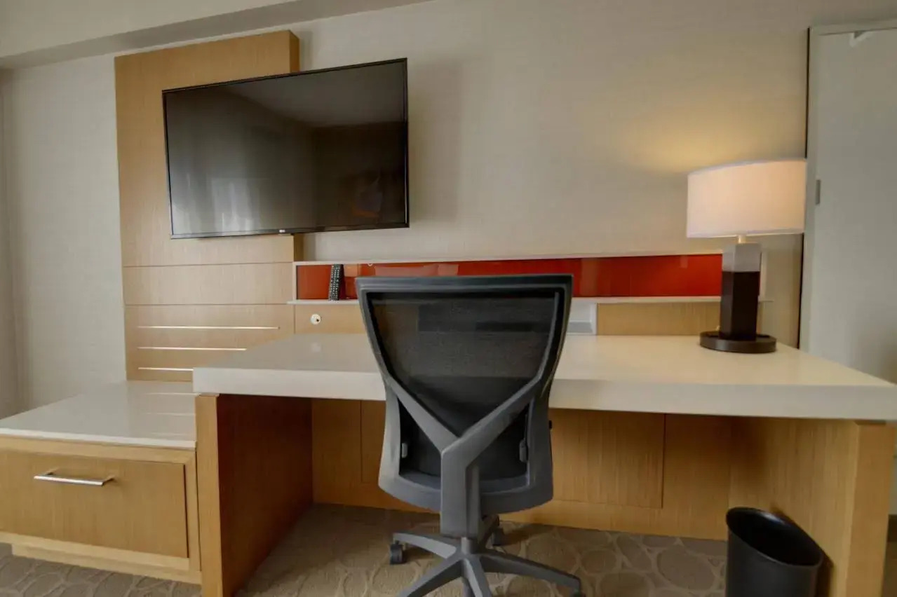 Photo - Renaissance Chicago Glenview Suites Hotel