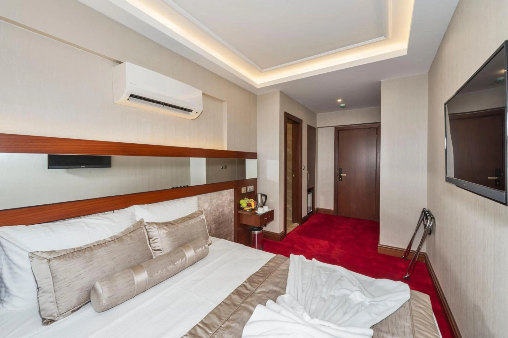 Photo - Escardin Hotel