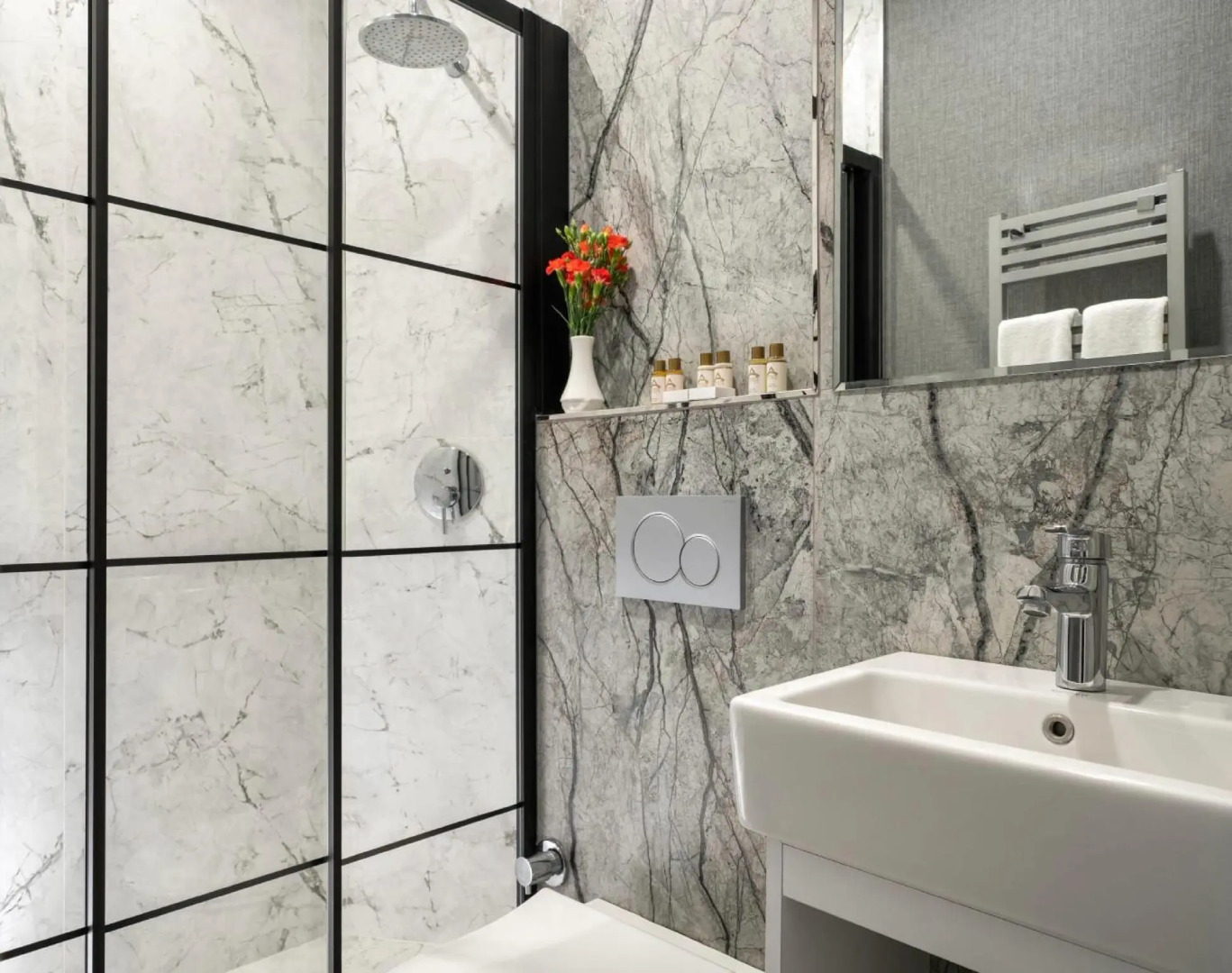 Foto - Arrow Hotel in ShinsaiBashi 朝食無料サービス中