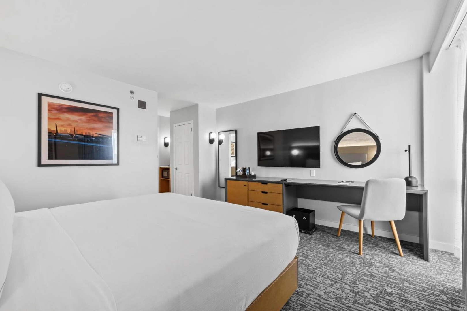 Photo - DoubleTree by Hilton New York JFK Airport
