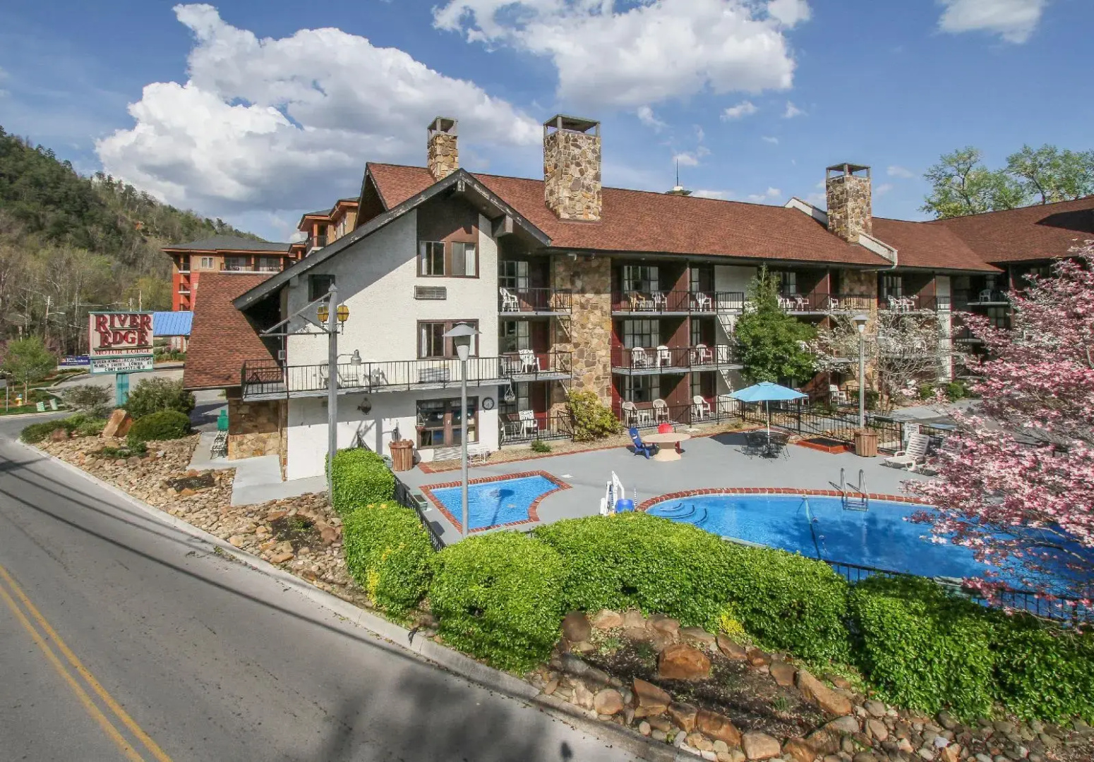 Photo - River Edge Inn