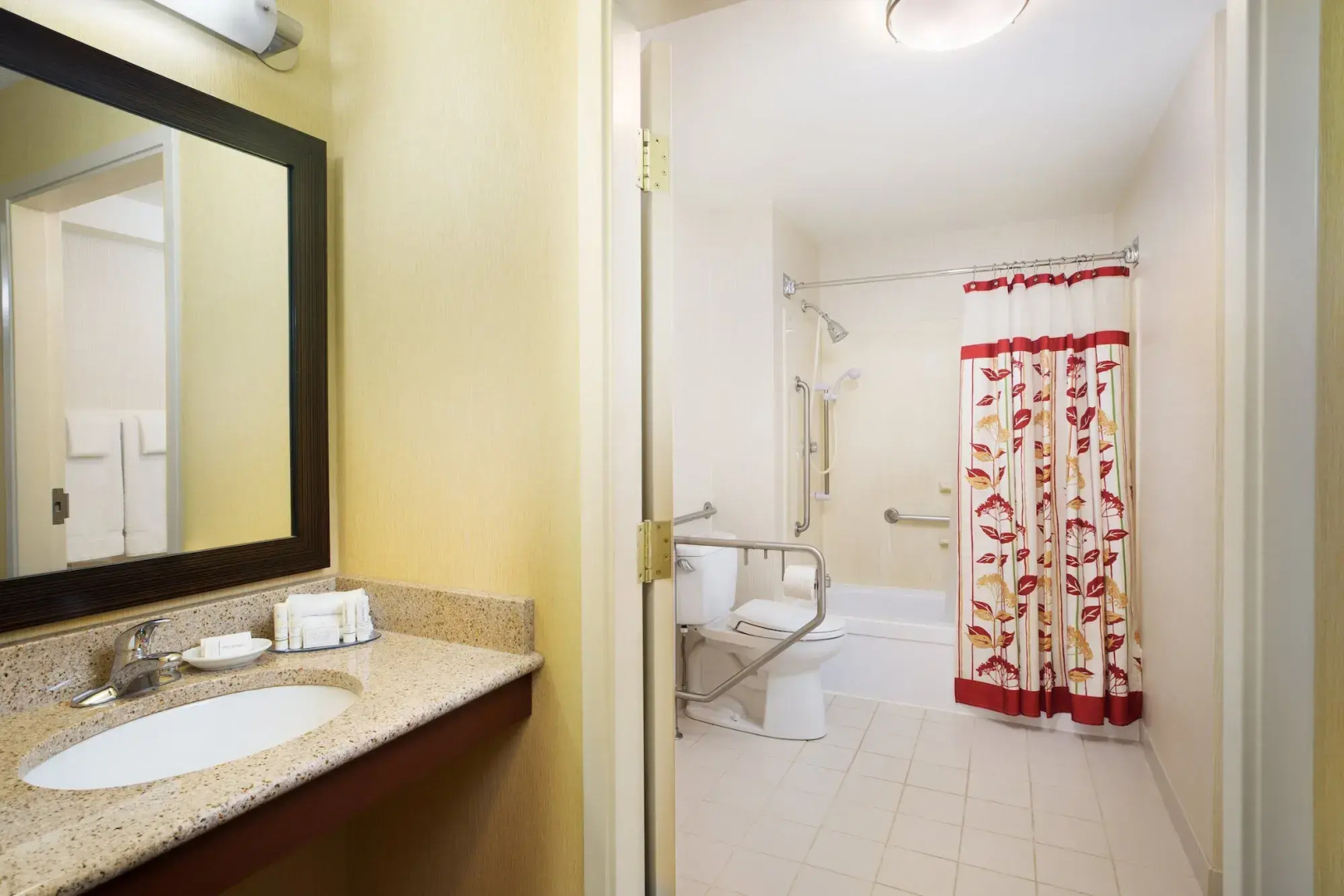Foto - Courtyard by Marriott Ottawa Downtown