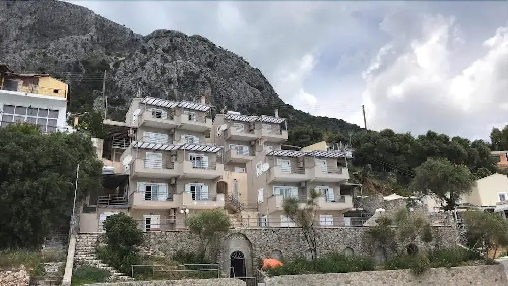 Photo - Glyfa Beach Villas