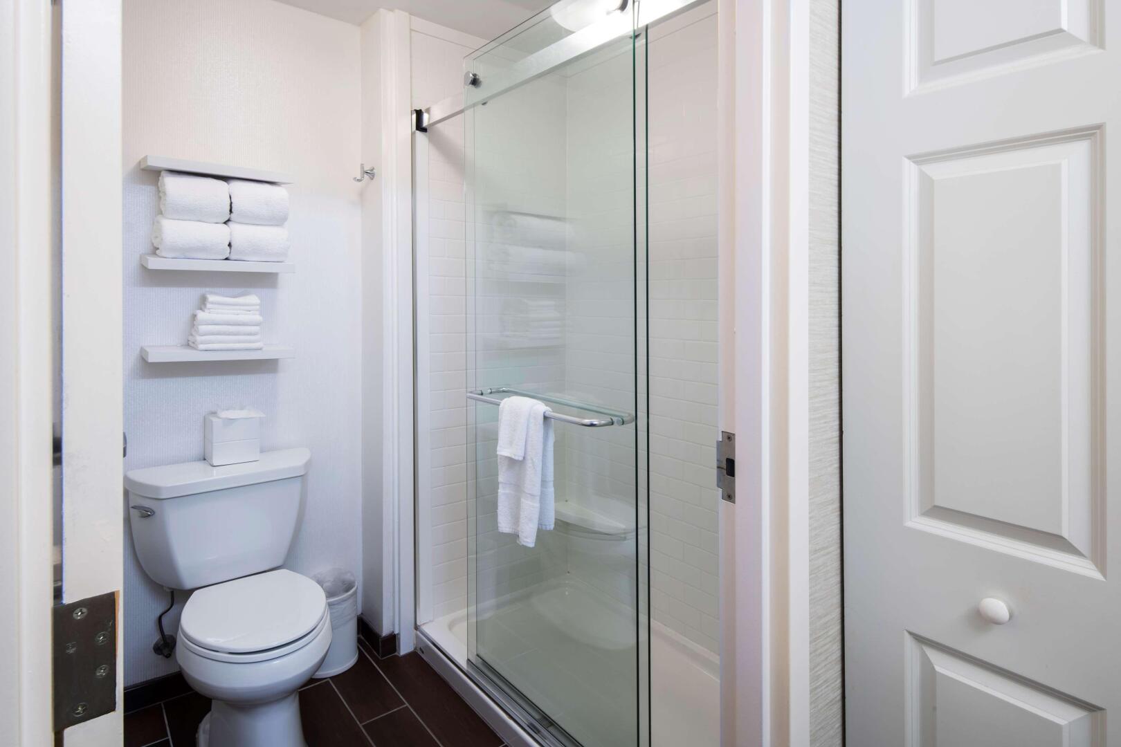 Photo - Hampton Inn & Suites Lincolnshire