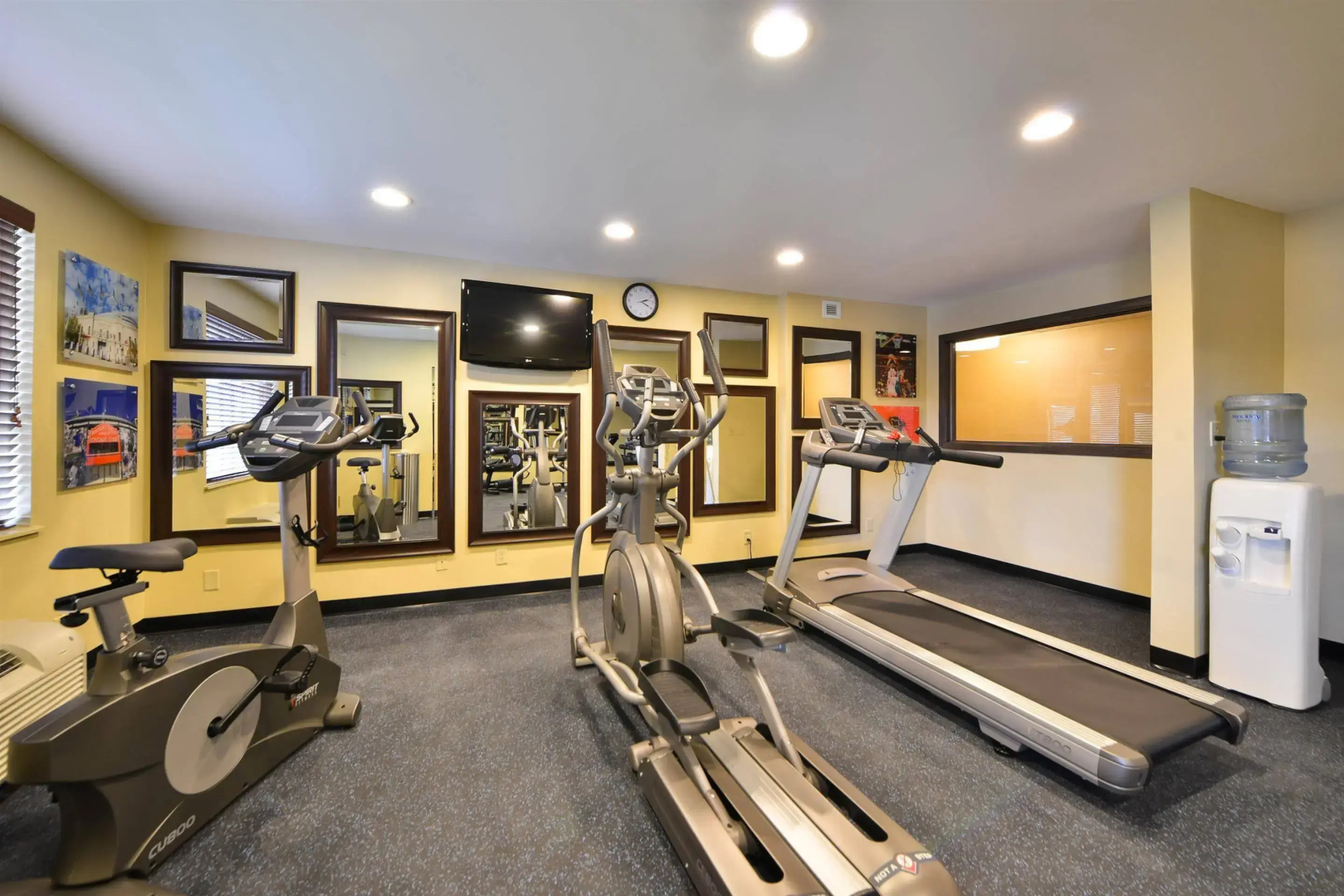 Photo - Best Western Glenview - Chicagoland Inn and Suites