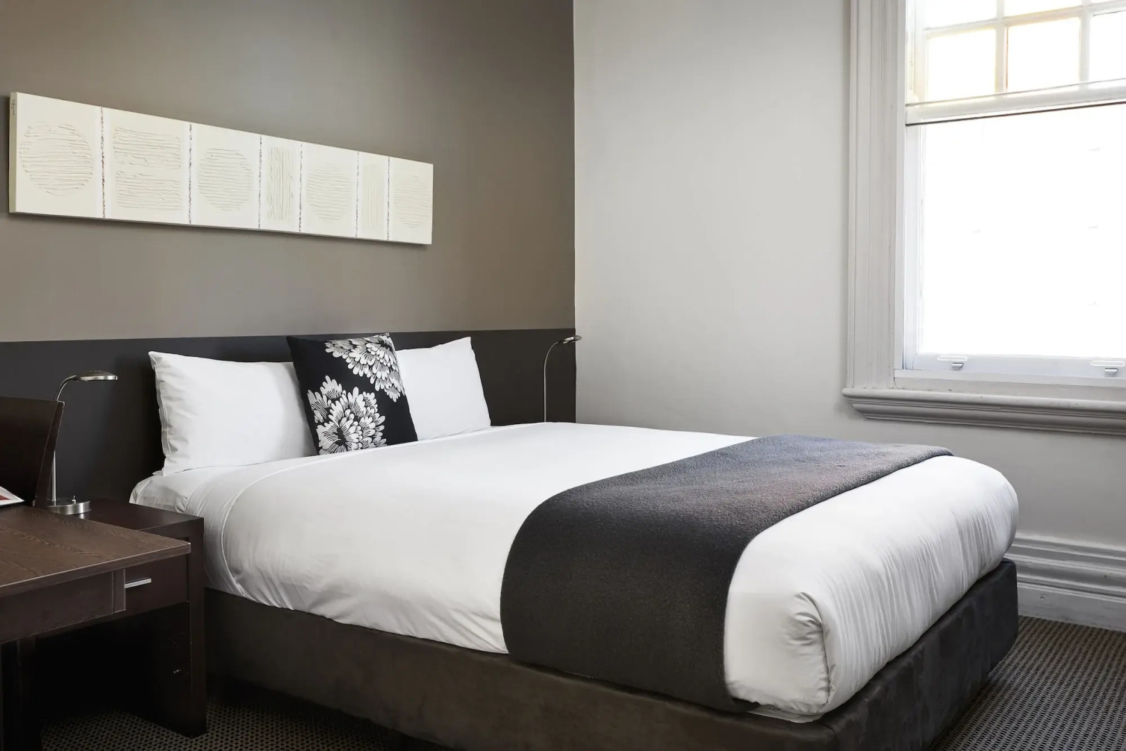 Photo - Vulcan Hotel Sydney