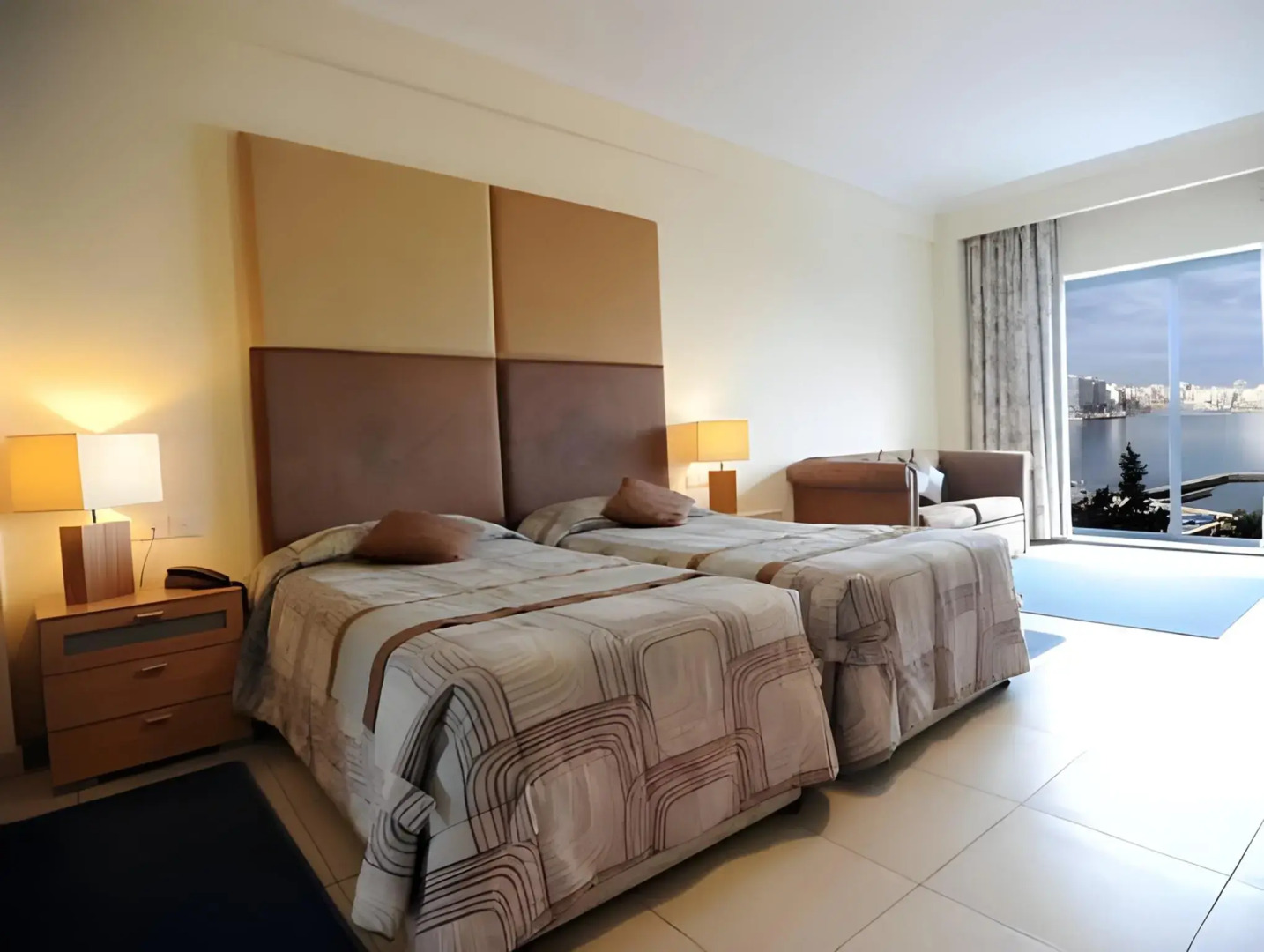 Foto - Plaza Regency Hotels