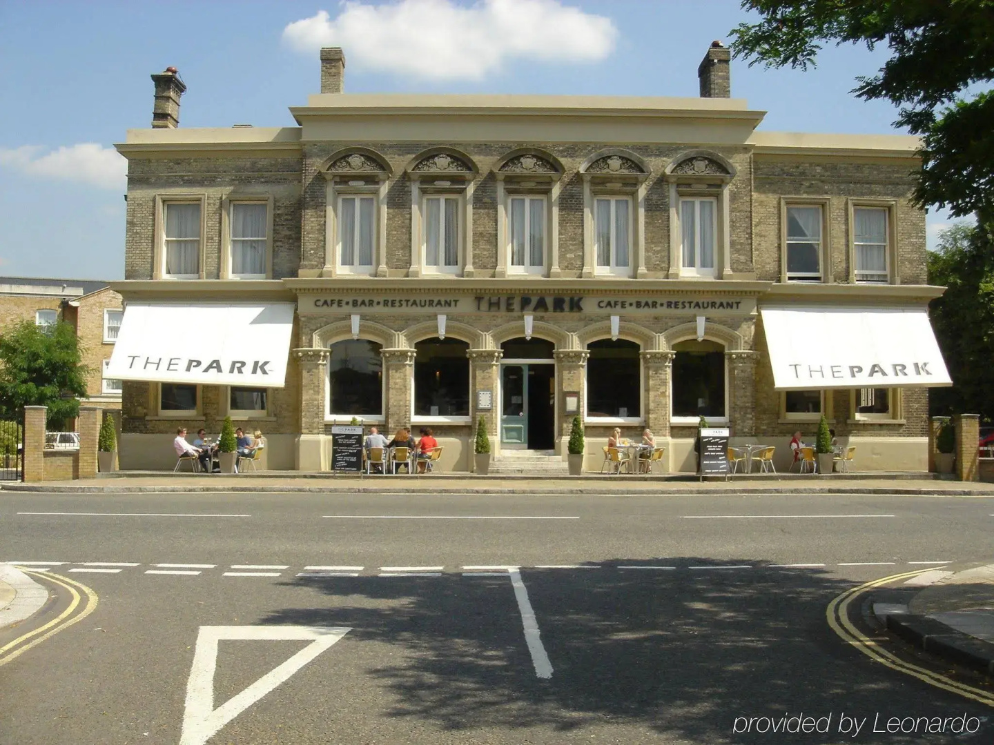 Foto - The Park Hotel