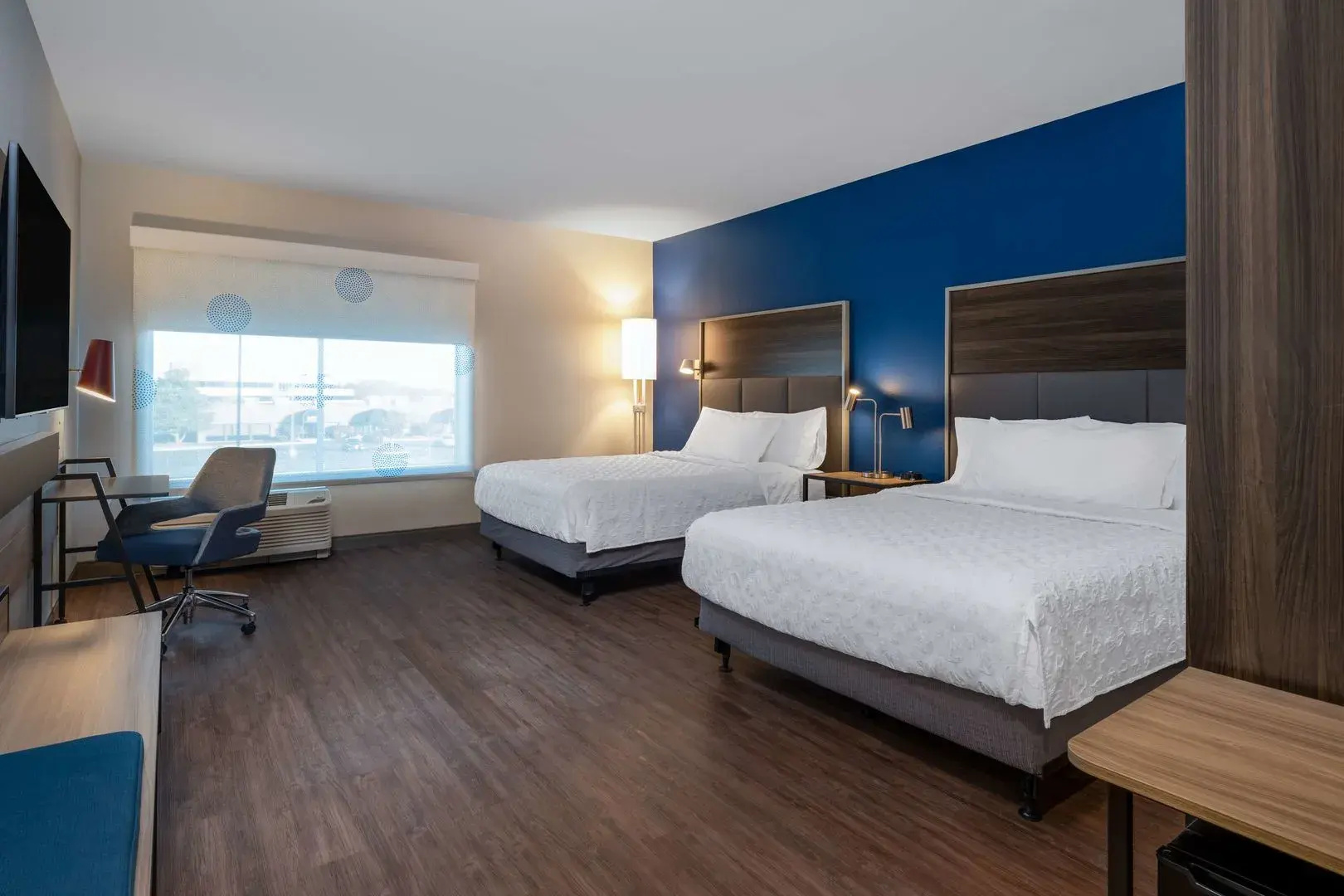 Photo - Tru by Hilton Naperville Chicago