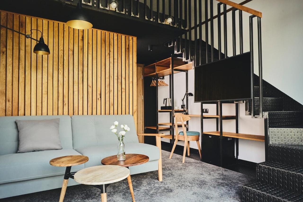 Photo - New Port Hotel