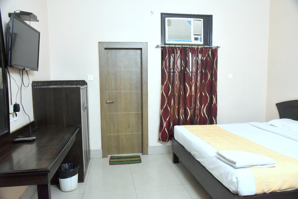 Hotel City Grand