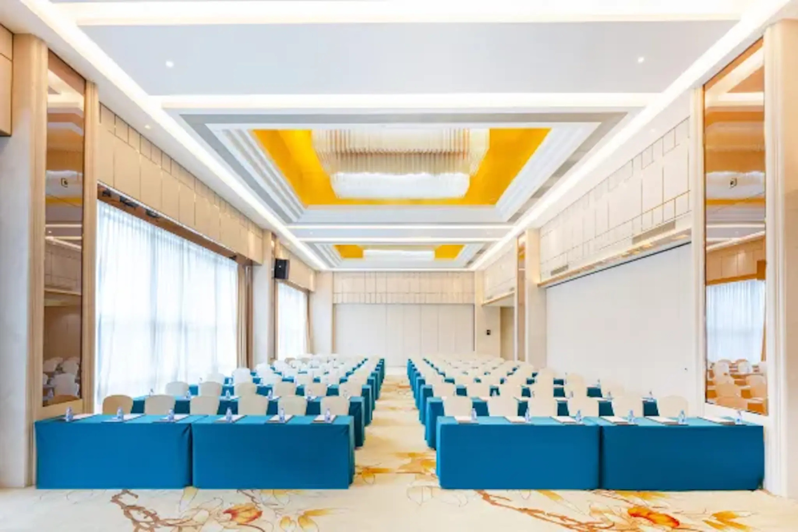 Photo - Honder International Hotel