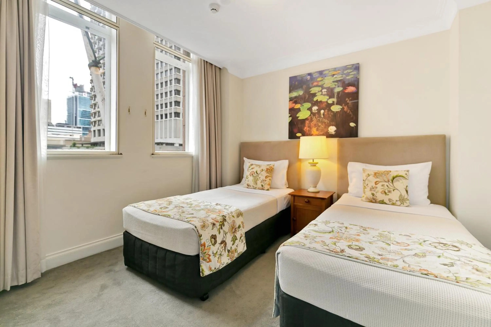 Photo - The Manor Apartment Hotel