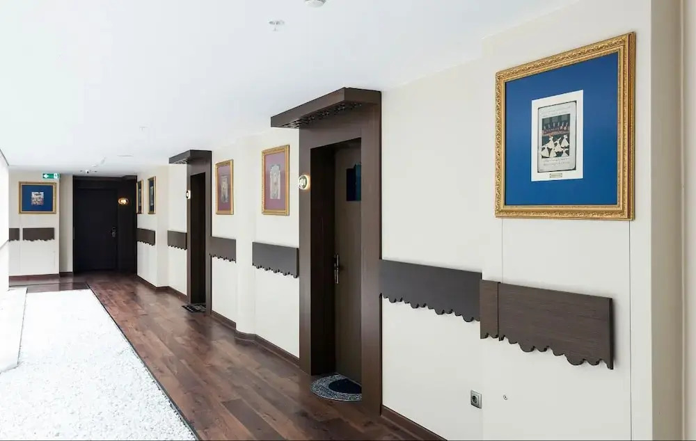 Photo - NEW FALCON Palas OTEL