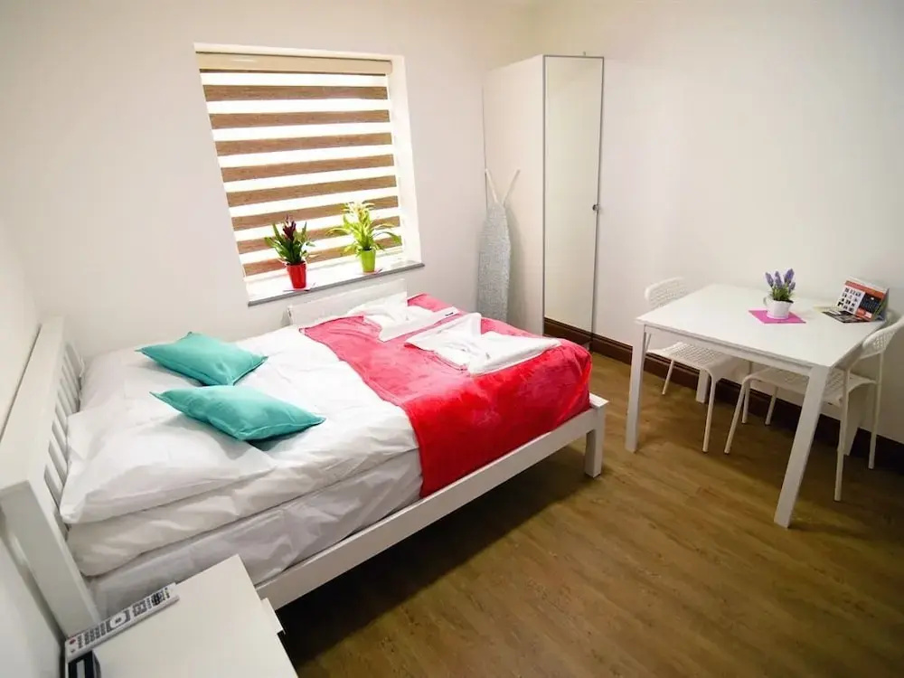 Photo - London Suites