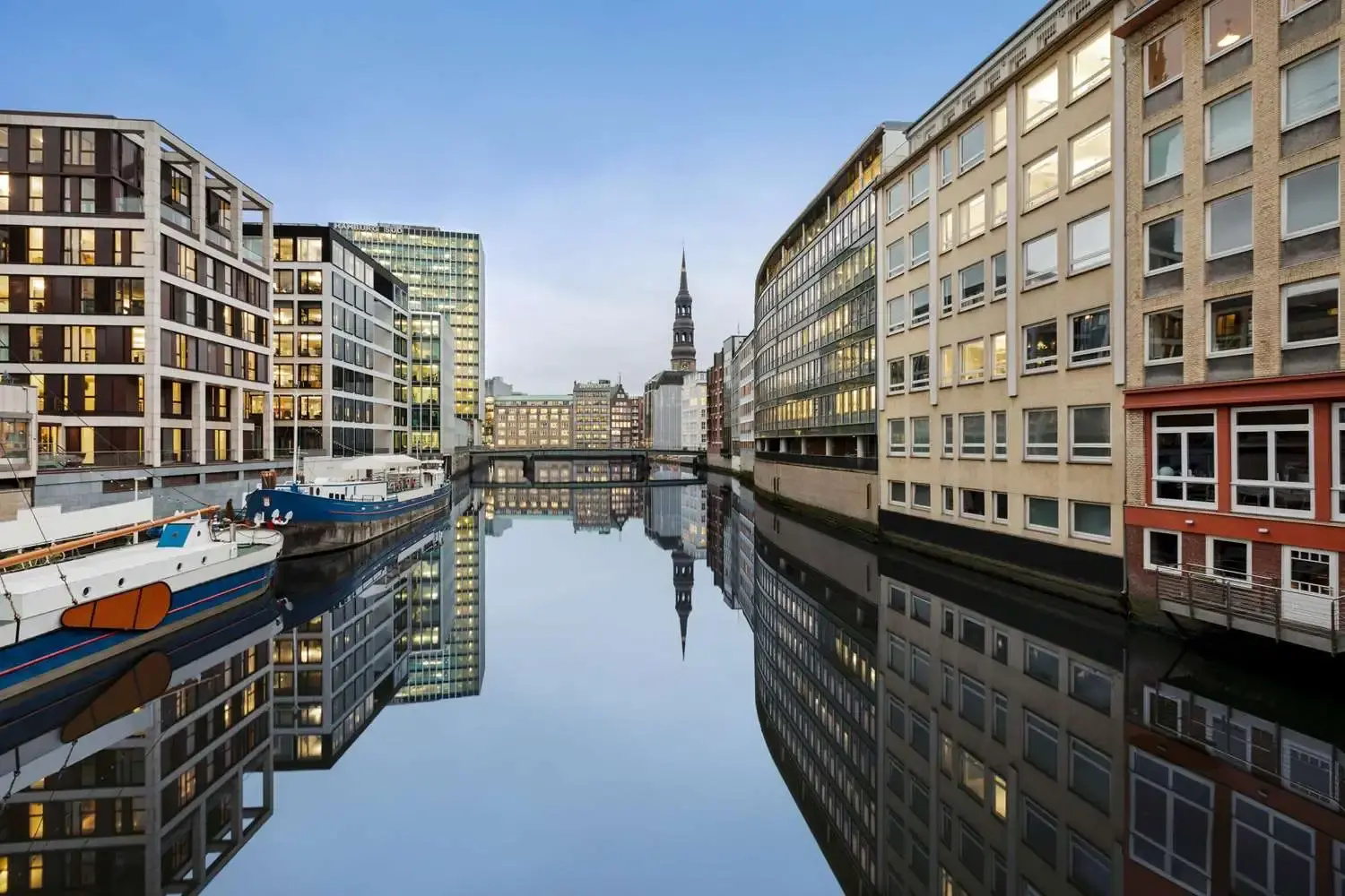 Photo - Premier Inn Hamburg City Berliner Tor