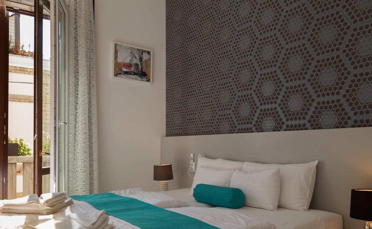 Photo - Hotel Mika Downtown