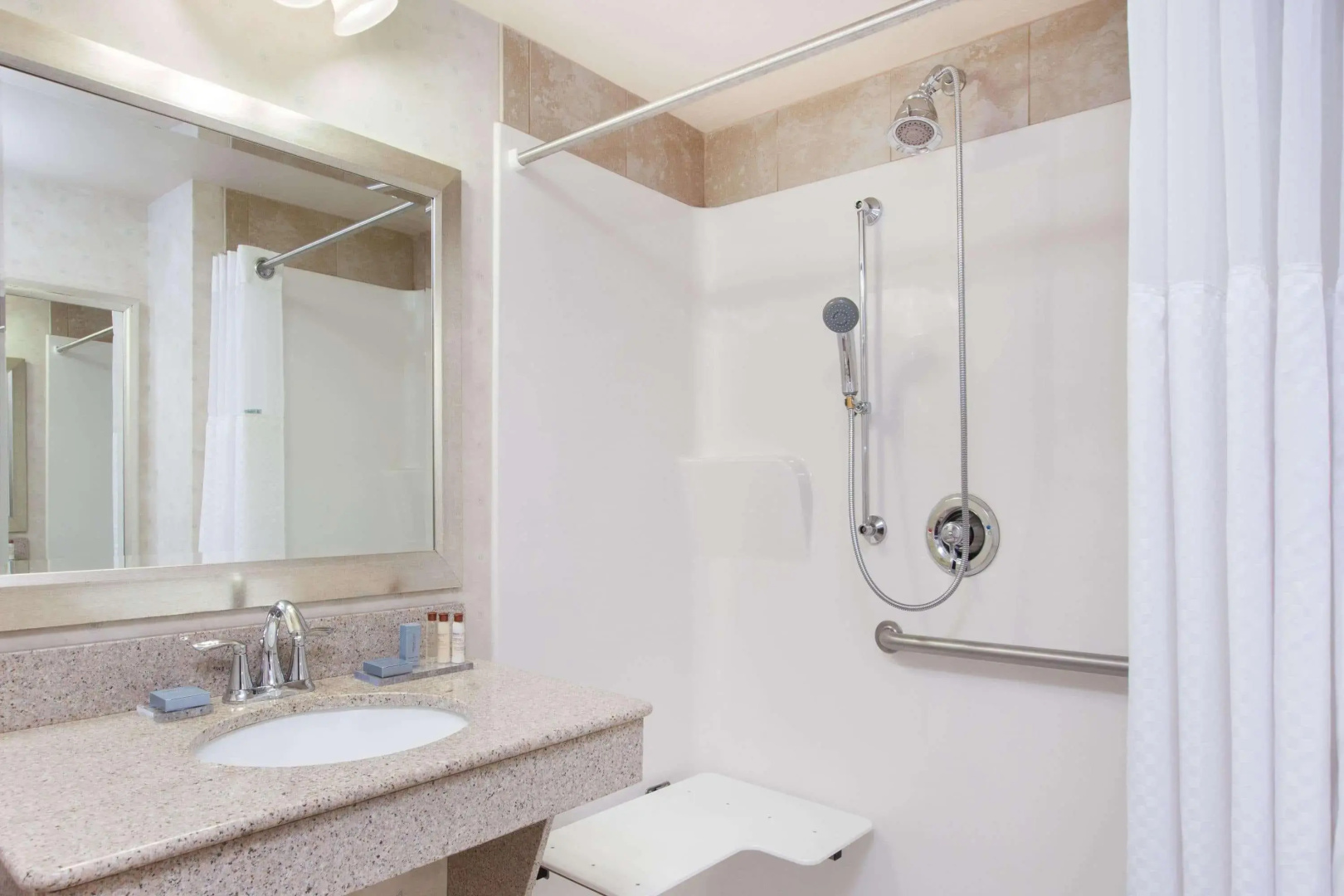 Photo - Fairfield Inn & Suites by Marriott Rome
