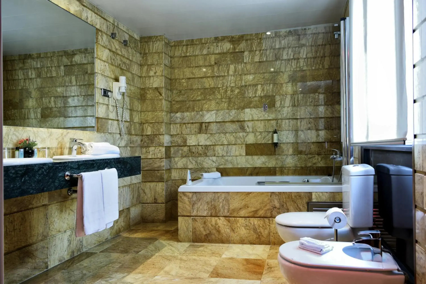 Photo - Hotel Pelayo