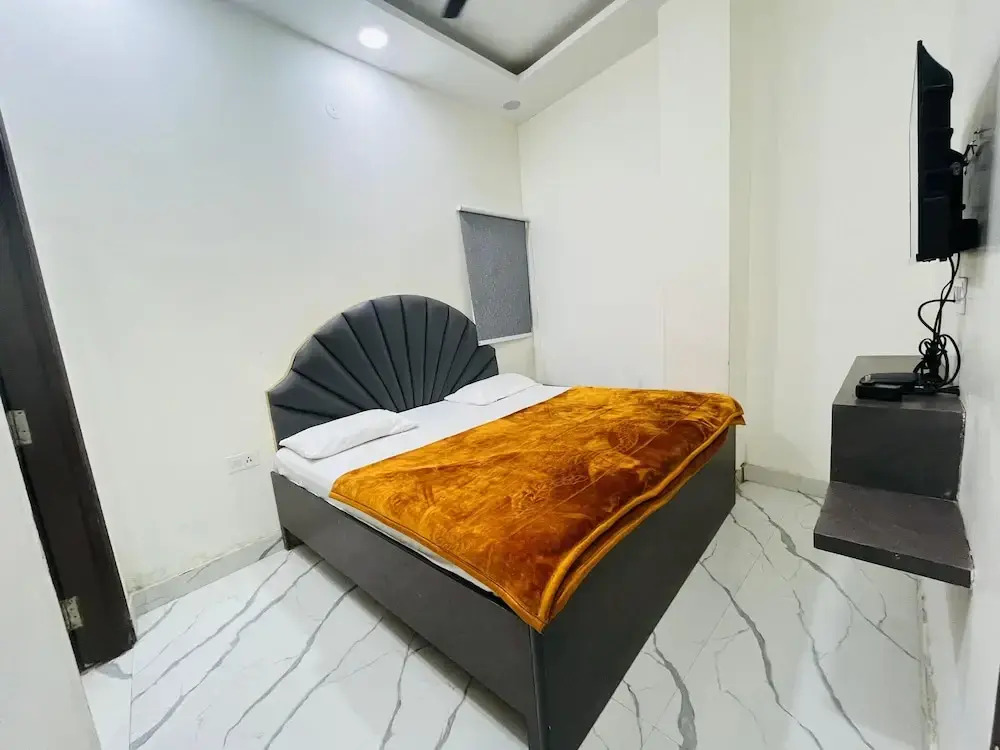 Foto - Roomshala 152 Hotel Sukoon- Near Ramesh Nagar Metro Station