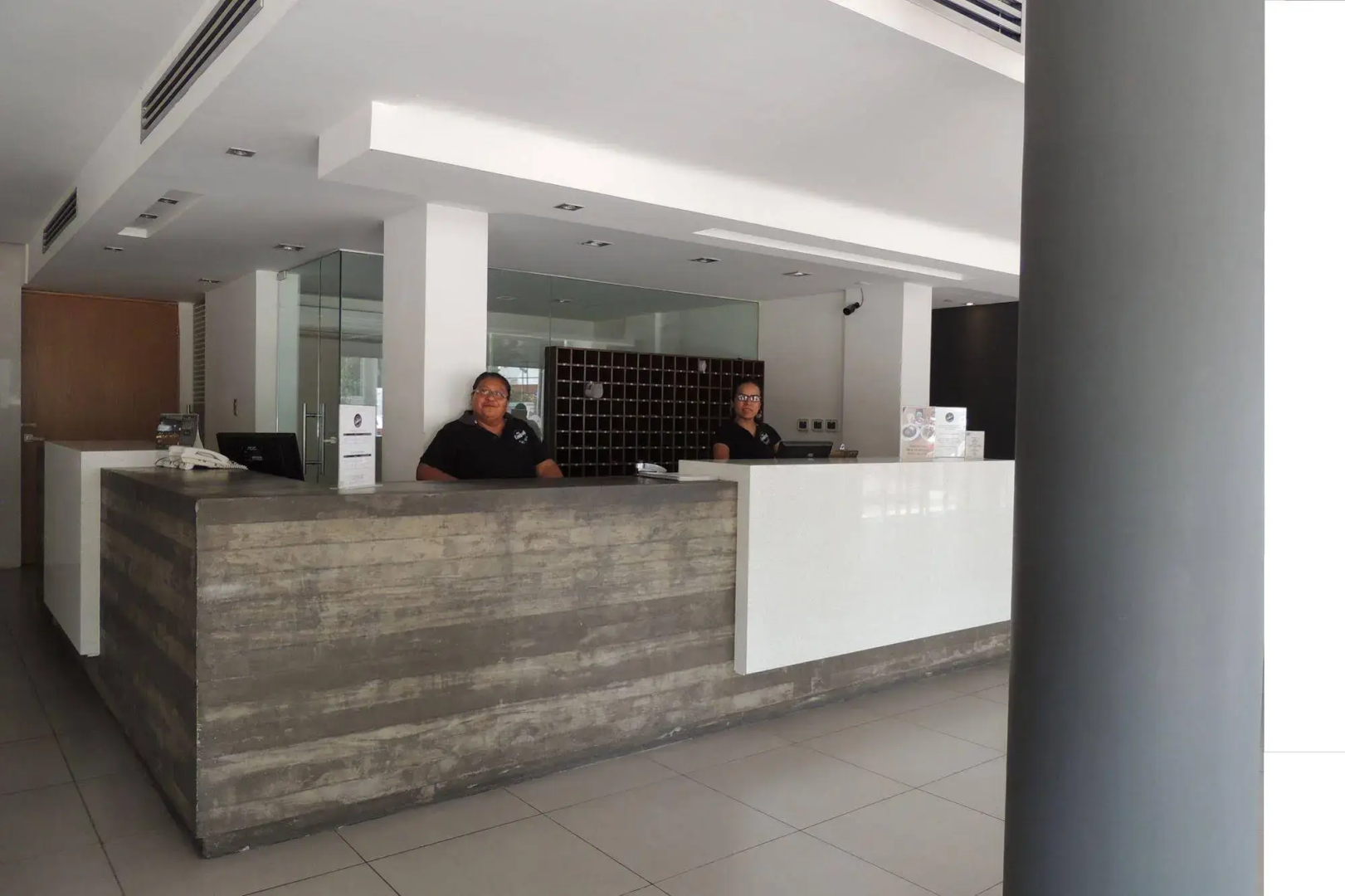 Photo - Hotel Central