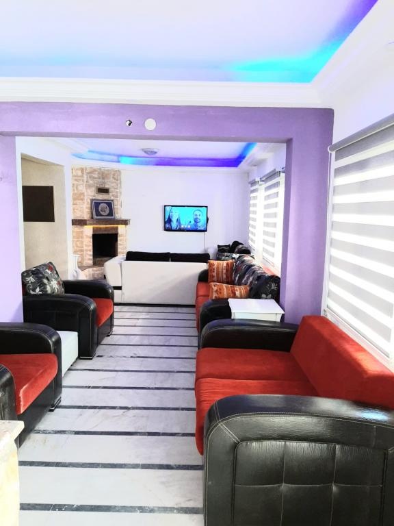Zeybek Otel