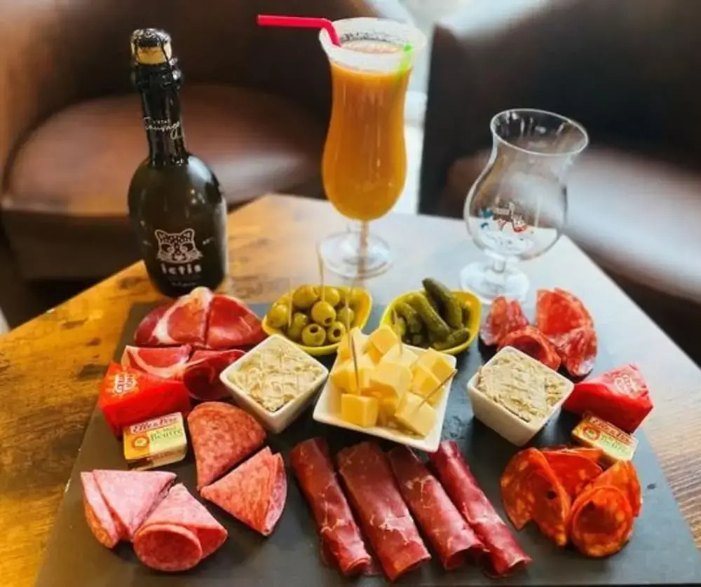 Foto - Contact hôtel - Hôtel Les Bleuets & SPA