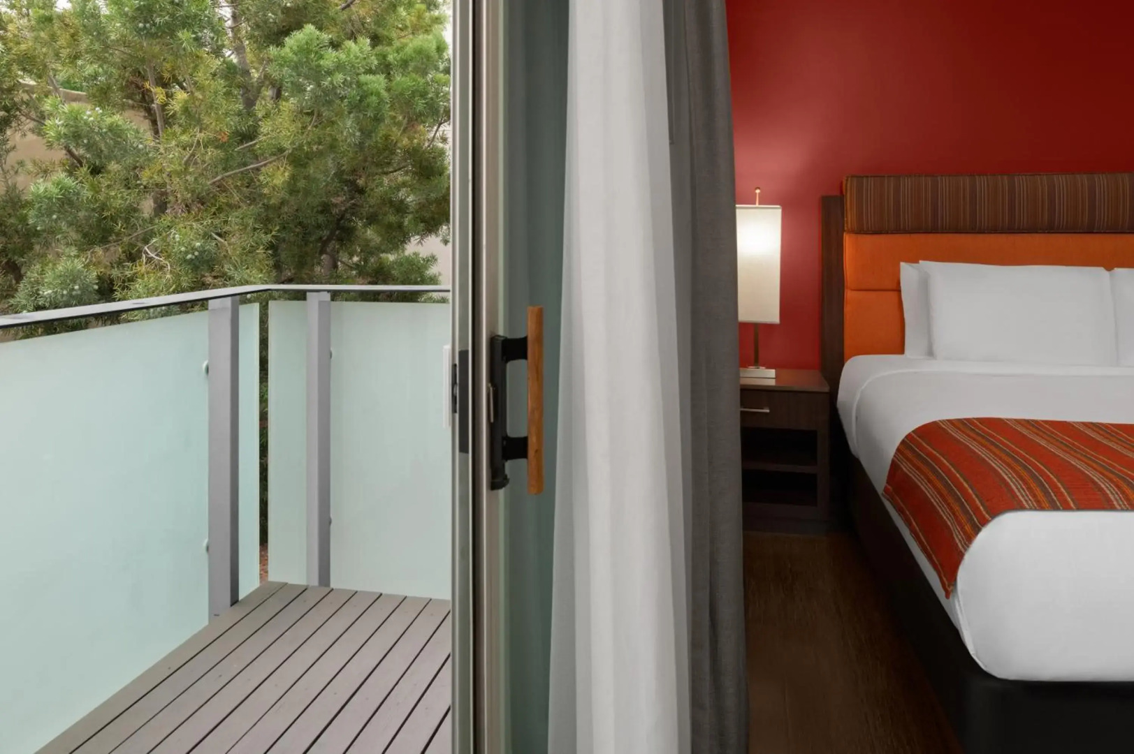 Foto - SIRTAJ – Beverly Hills