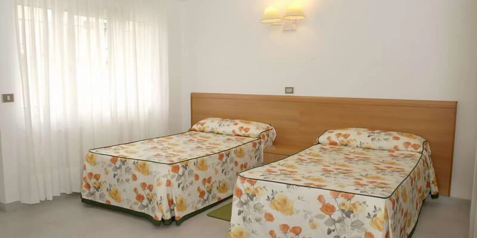 Photo - Apartamentos Las Sirenas
