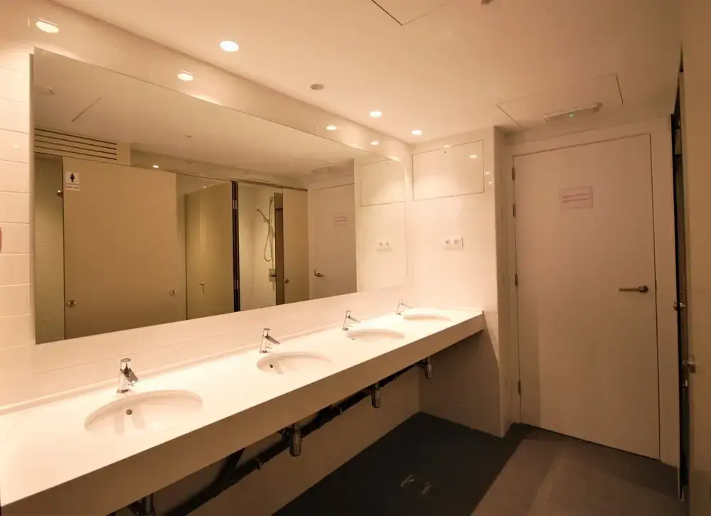 Photo - Ten To Go Hostel