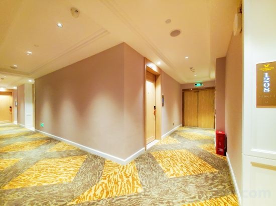 Vienna Hotel (Chongqing Hechuan Fortune Plaza)
