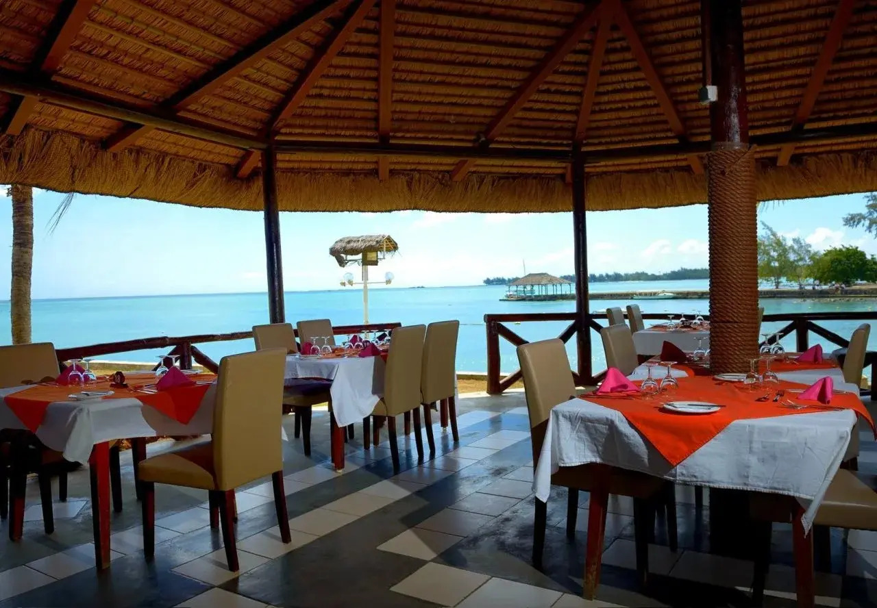 Photo - Coral Azur Beach Resort Mont Choisy