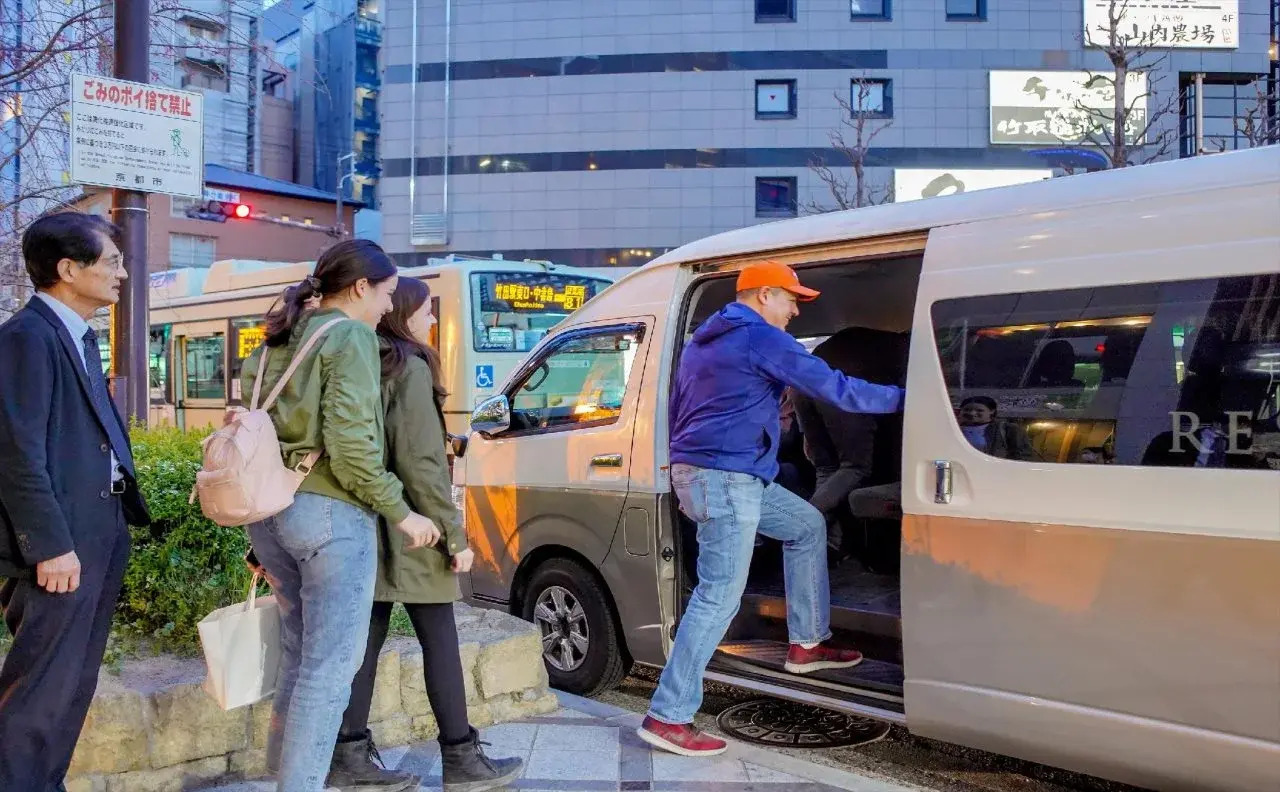 Photo - Rinn Sanjo Ohashi East